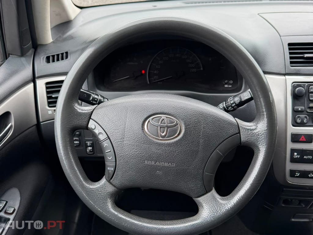 Toyota Avensis Verso 2.0 D-4D
