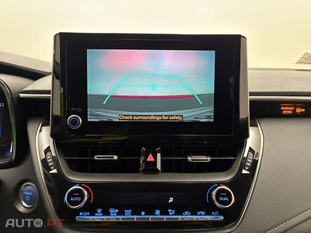 Toyota Corolla Touring Sports 1.8 Hybrid Dynamic