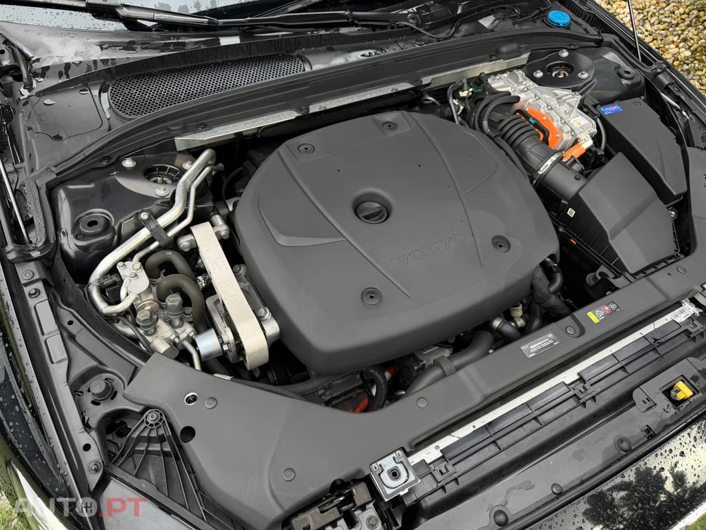 Volvo V60 2.0 T6 AWD TE Inscription Expression