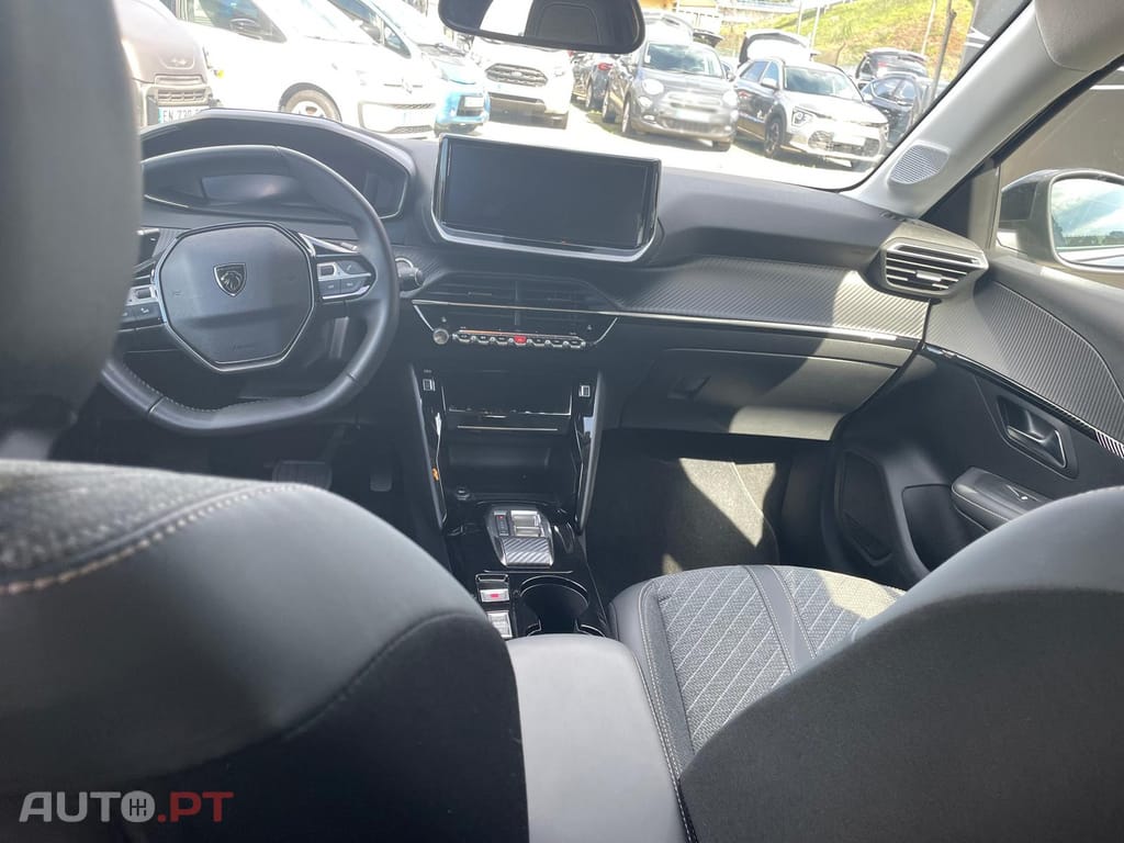 Peugeot 208 1.2 Hybrid Allure e-DCS6