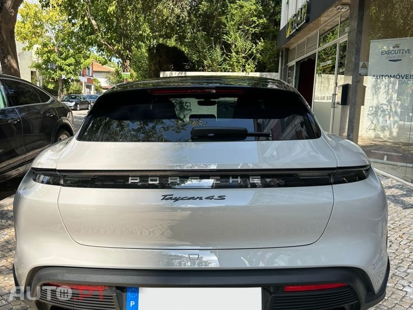 Porsche Taycan GTS Sport