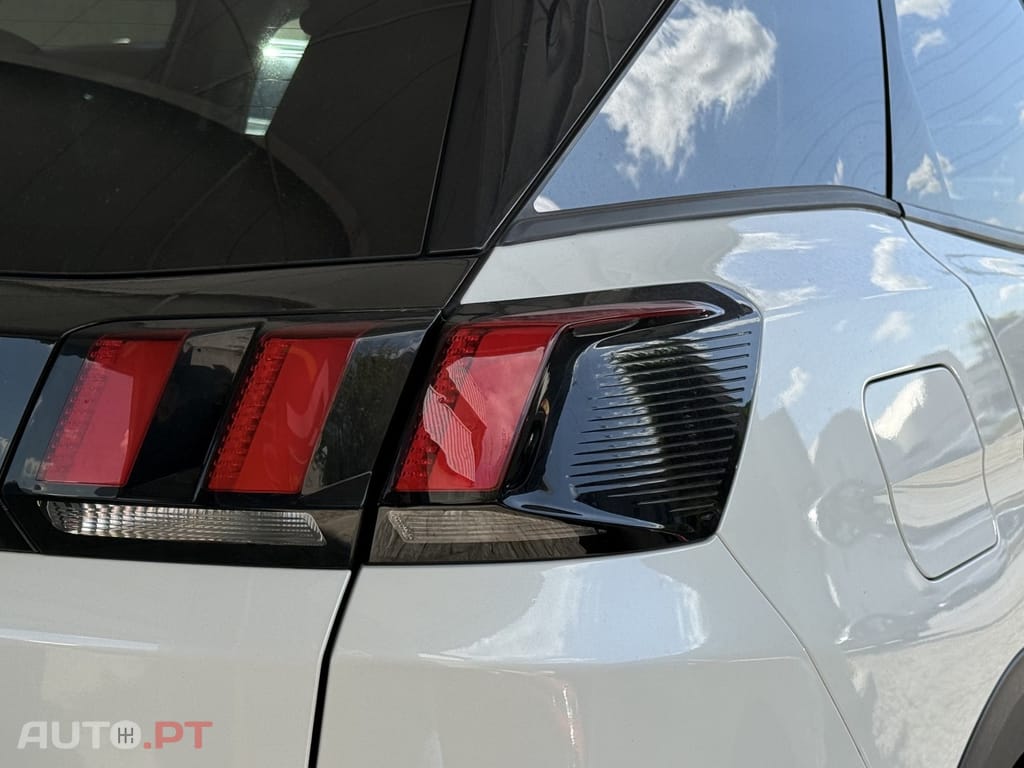 Peugeot 3008 1.2 PureTech Allure EAT8
