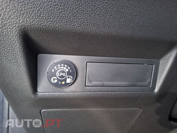 Renault Captur 1.0 TCe 100 Bi-Fuel techno