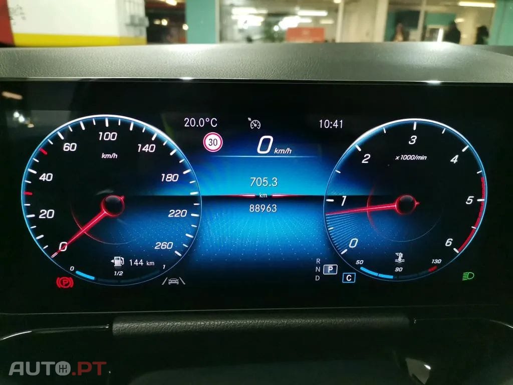 Mercedes-Benz GLA 180 d AMG Line