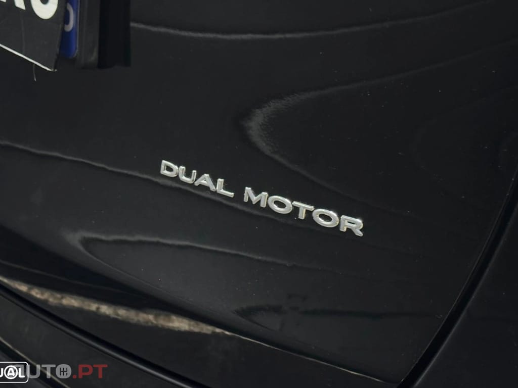 Tesla Model Y Long Range Dual Motor AWD