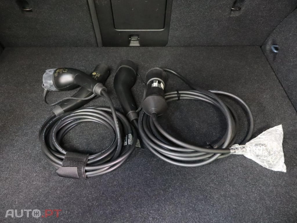 Volvo XC40 1.5 T5 Plus Bright PG HYBRID