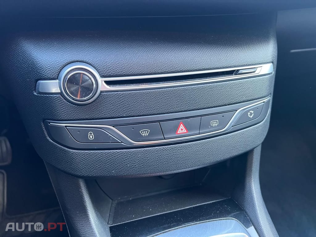 Peugeot 308 SW 1.2 PureTech 