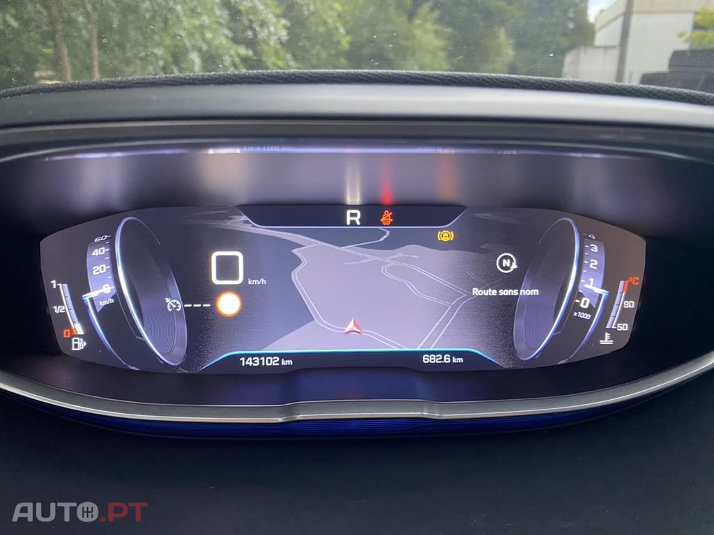 Peugeot 3008 1.6 BlueHDi Allure EAT6 J18