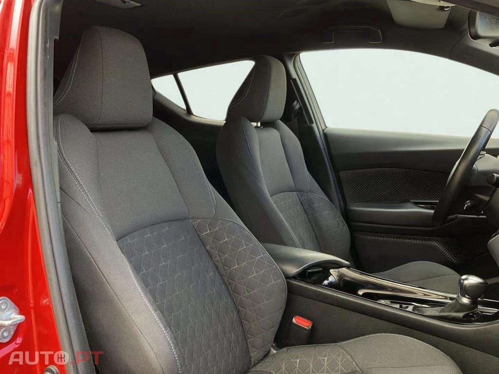 Toyota C-HR 1.8 HSD Exclusive+P.Luxury