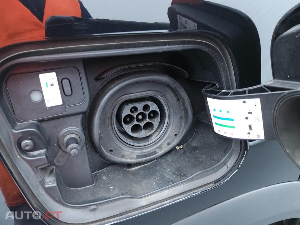 Renault Captur E-Tech Initiale Paris