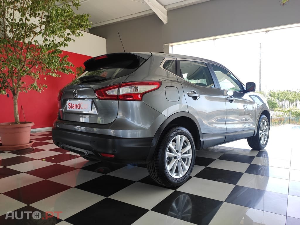 Nissan Qashqai 1.5 dCi Acenta Connect