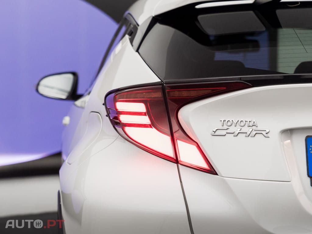 Toyota C-HR 1.8 Hybrid Exclusive