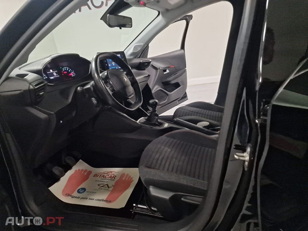 Peugeot 208 1.5 BLUEHDI 100CV ACTIVE