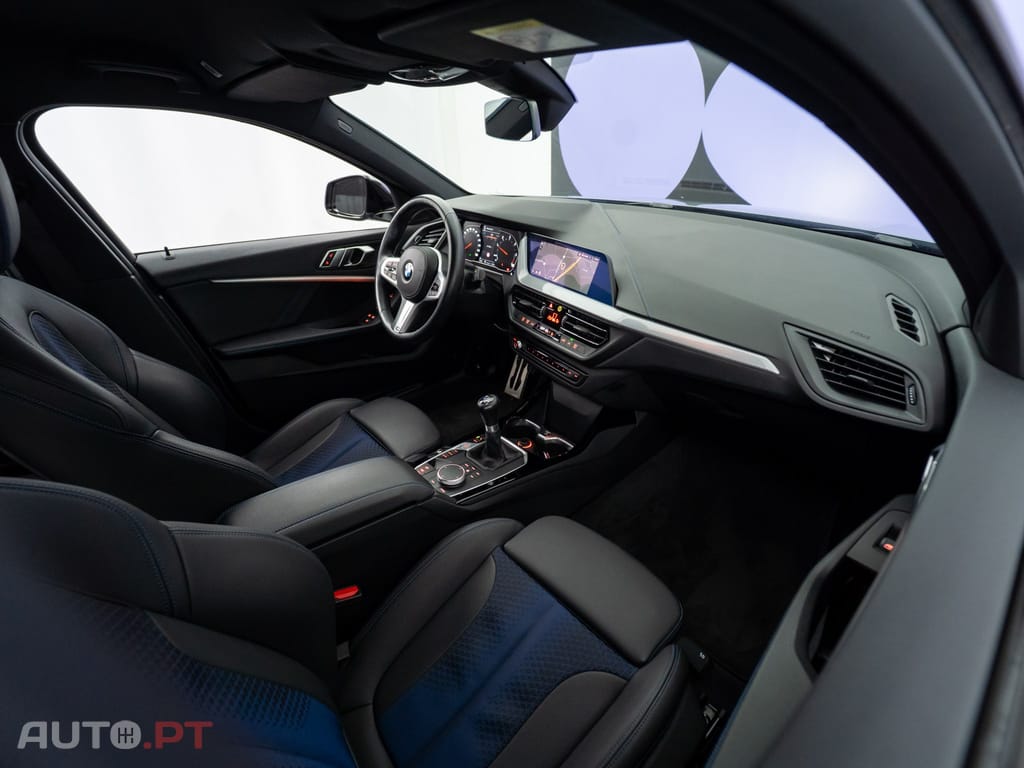 BMW 116 d Pack Desportivo M