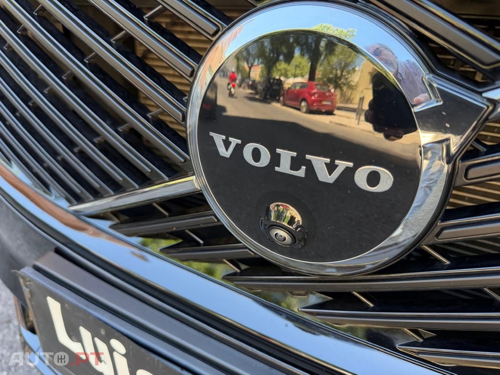 Volvo XC90 2.0 T8 PHEV Black Edition AWD