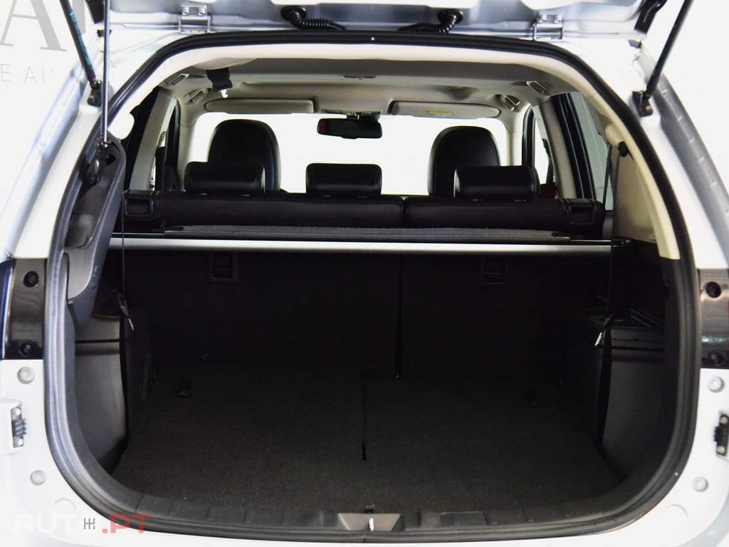 Mitsubishi Outlander 2.2 DI-D Intense+