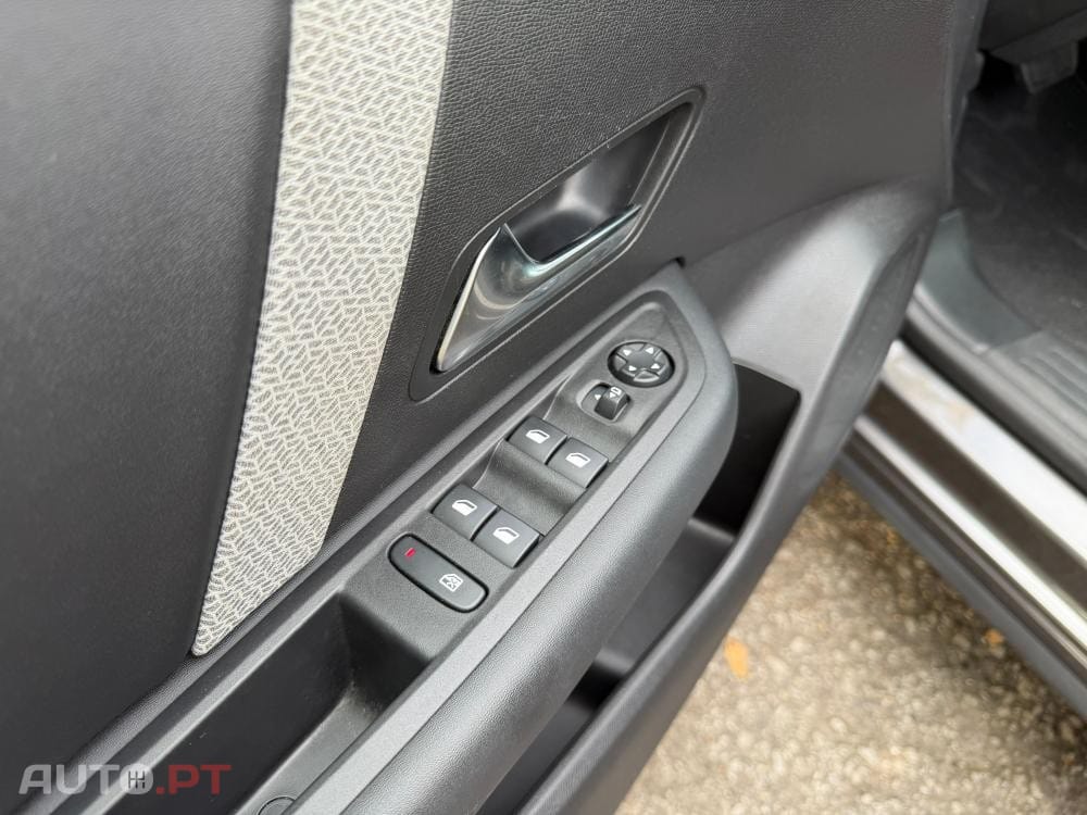 Citroen C4 1.2 PureTech Feel Pack EAT8