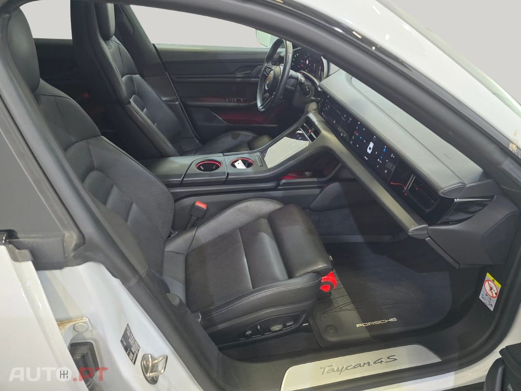 Porsche Taycan I.V.A DEDUTIVEL 4S Performance
