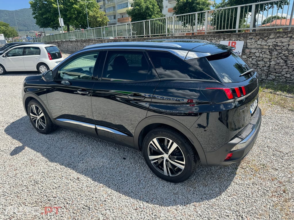Peugeot 3008 1.5 BlueHDi Allure