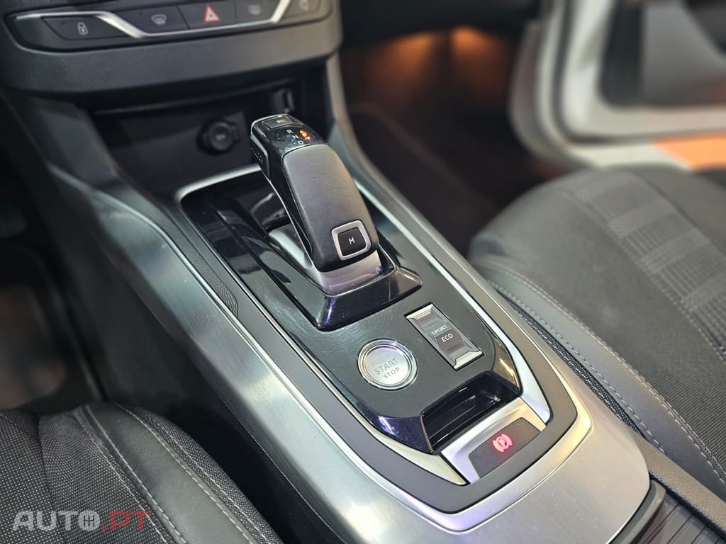 Peugeot 308 SW 1.2 PureTech Allure EAT8