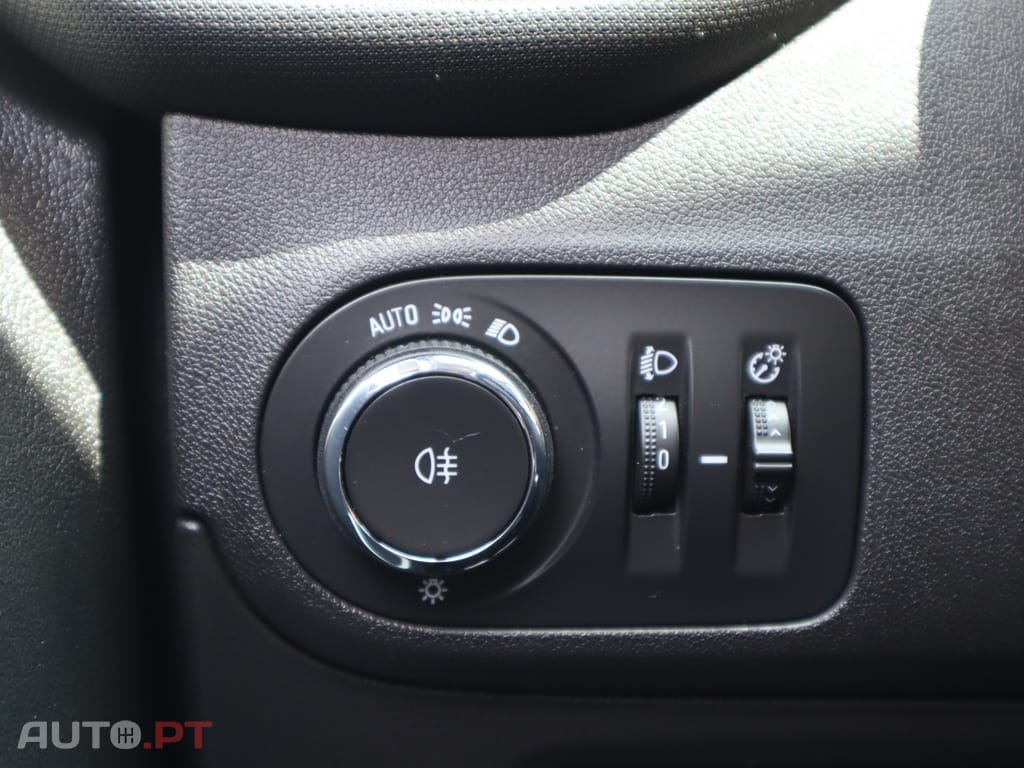 Opel Crossland X 1.2 2020