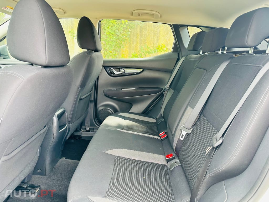 Nissan Qashqai 1.3 DIG-T Business Edition