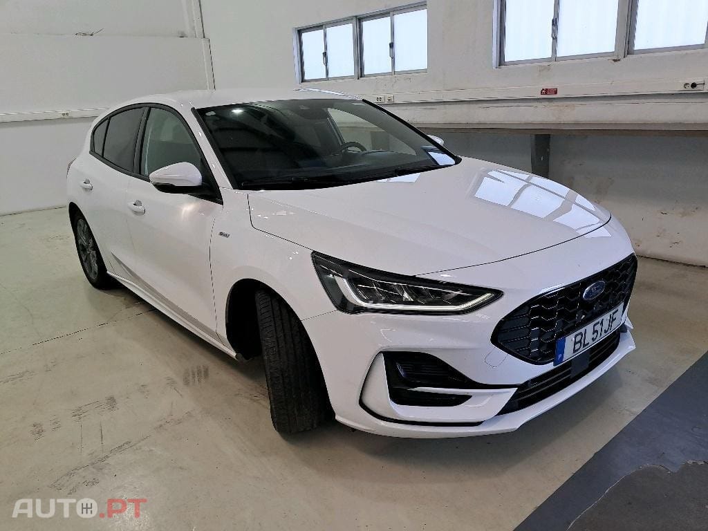 Ford Focus 1.0 EcoBoost MHEV ST-Line X Aut.