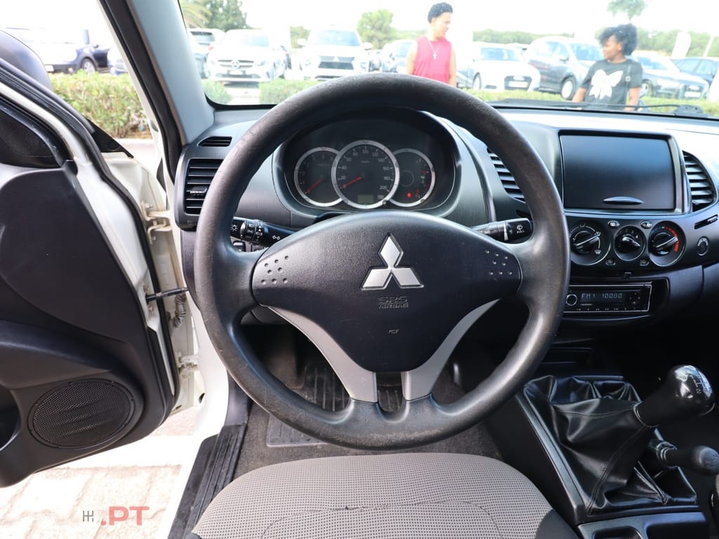 Mitsubishi L200 2.5 DI-D Club In.AC 3L 4WD