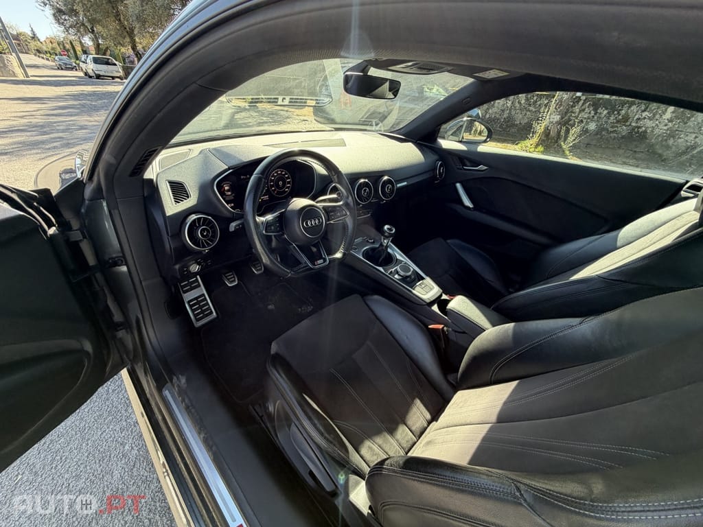 Audi TT 2.0 TDI S-line