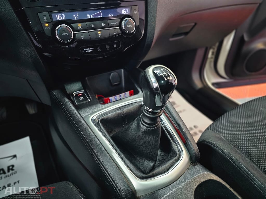 Nissan Qashqai 1.5 dCi N-Connecta