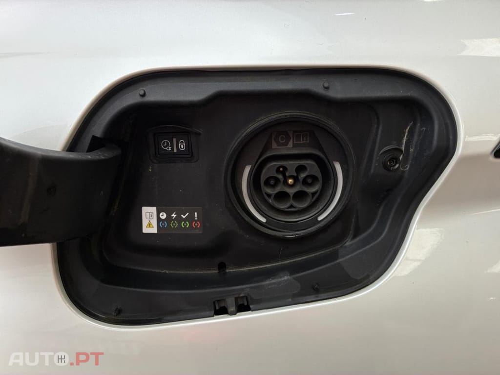 Peugeot 308 1.6 Hybrid Allure e-EAT8