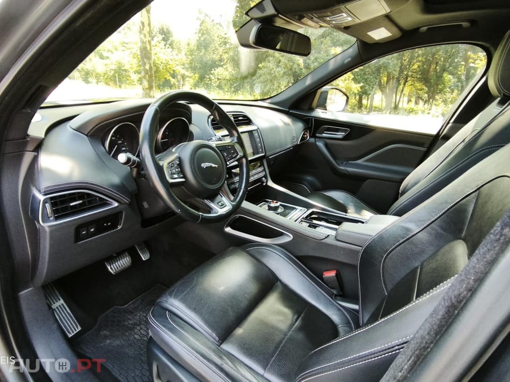 Jaguar F-Pace 2.0 i4D R-Sport Aut.