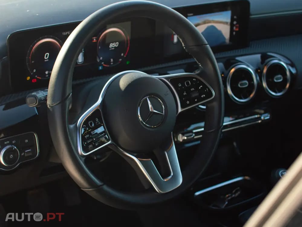 Mercedes-Benz CLA 180 d Business Solutions