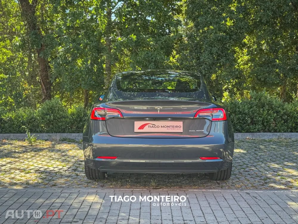 Tesla Model 3 Long Range AWD Dual Motor