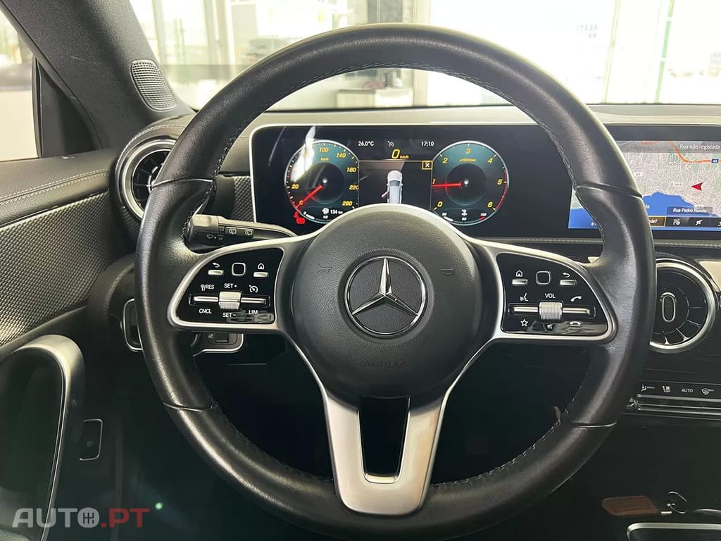 Mercedes-Benz CLA 180 d Shooting Brake Business Solutions