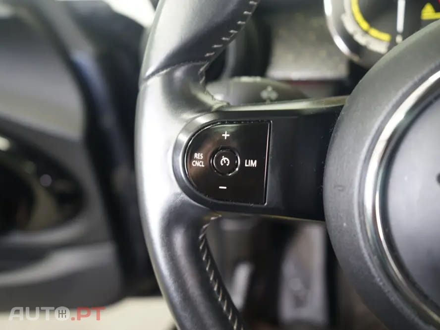 MINI Cooper Cooper SE Premium Classic