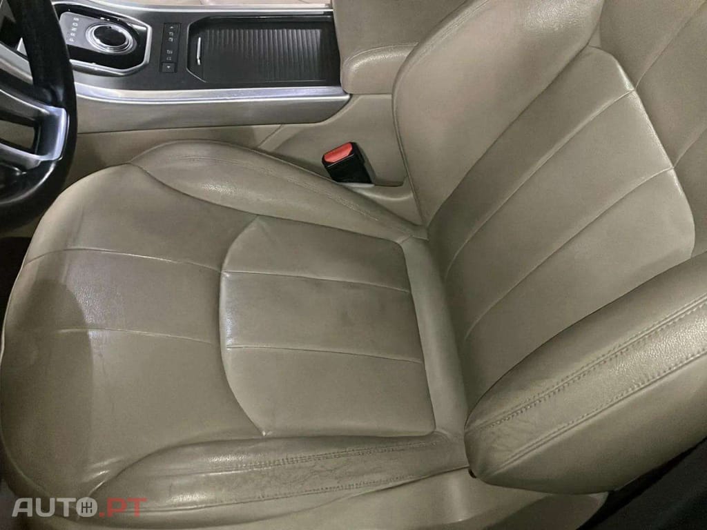 Land Rover Evoque 2.0 TD4 SE Dynamic Auto