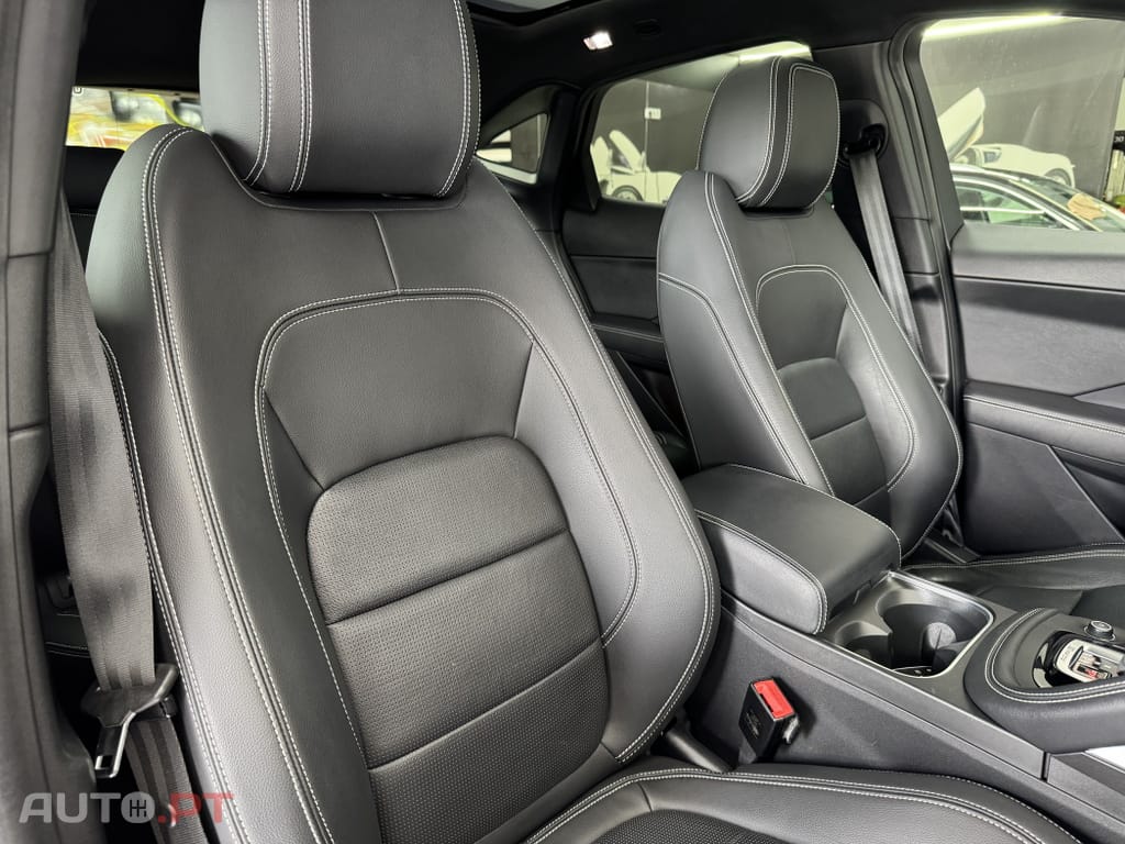 Jaguar E-Pace 1.5 P300e R-Dynamic HSE AWD Aut.