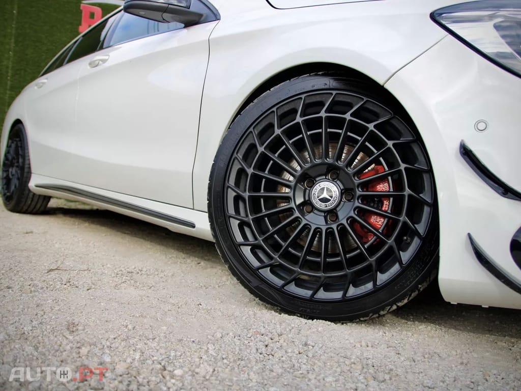 Mercedes-Benz CLA 200 d Shooting Brake AMG Line Aut.
