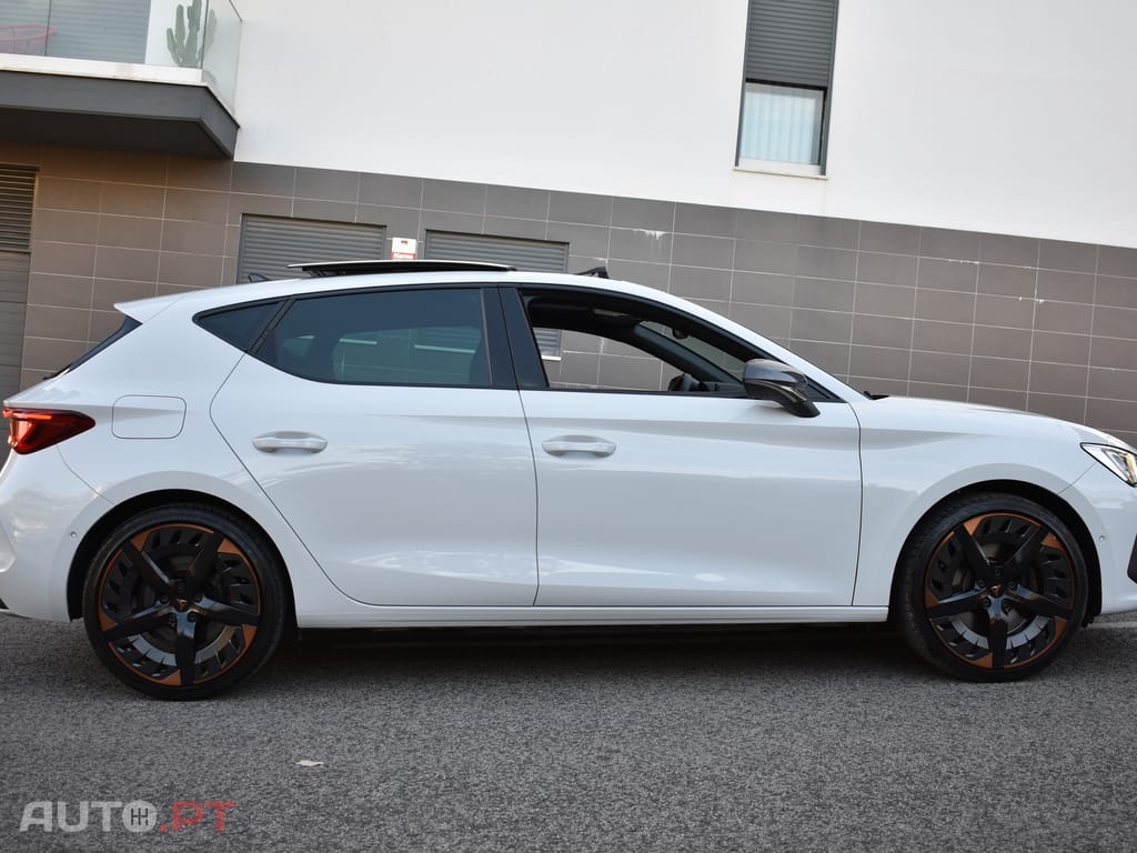 Cupra Leon 1.4 e-Hybrid VZ DSG