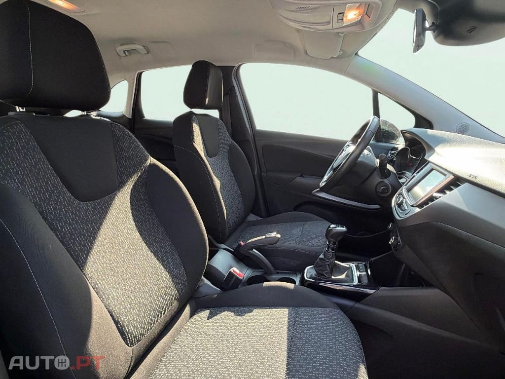 Opel Crossland 1.2 T Business Edition