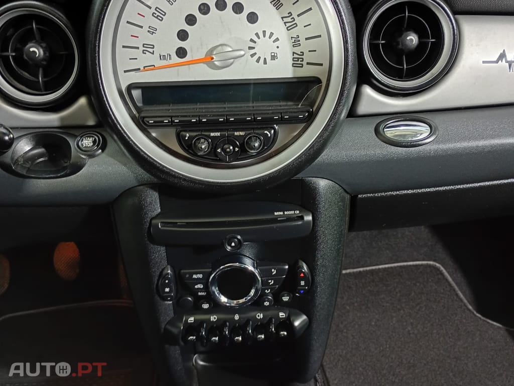 MINI Cooper Cooper D