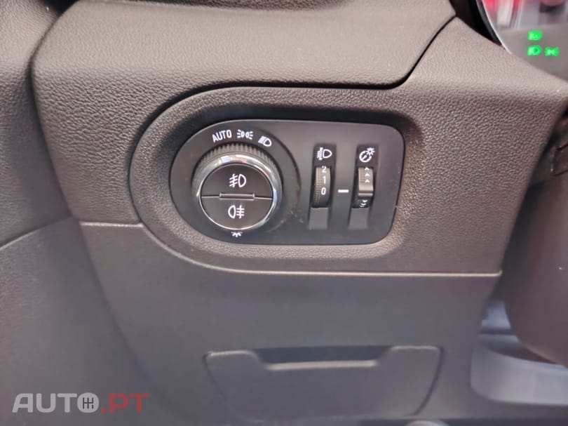 Opel Grandland (X) 130 CV START & STOP  ELEGANCE  1 DONO LIQUIDAÇÃO DE STOCK - PREÇOS PROMOCIONAIS 5 DIAS DE PREÇOS INCRÍVEIS