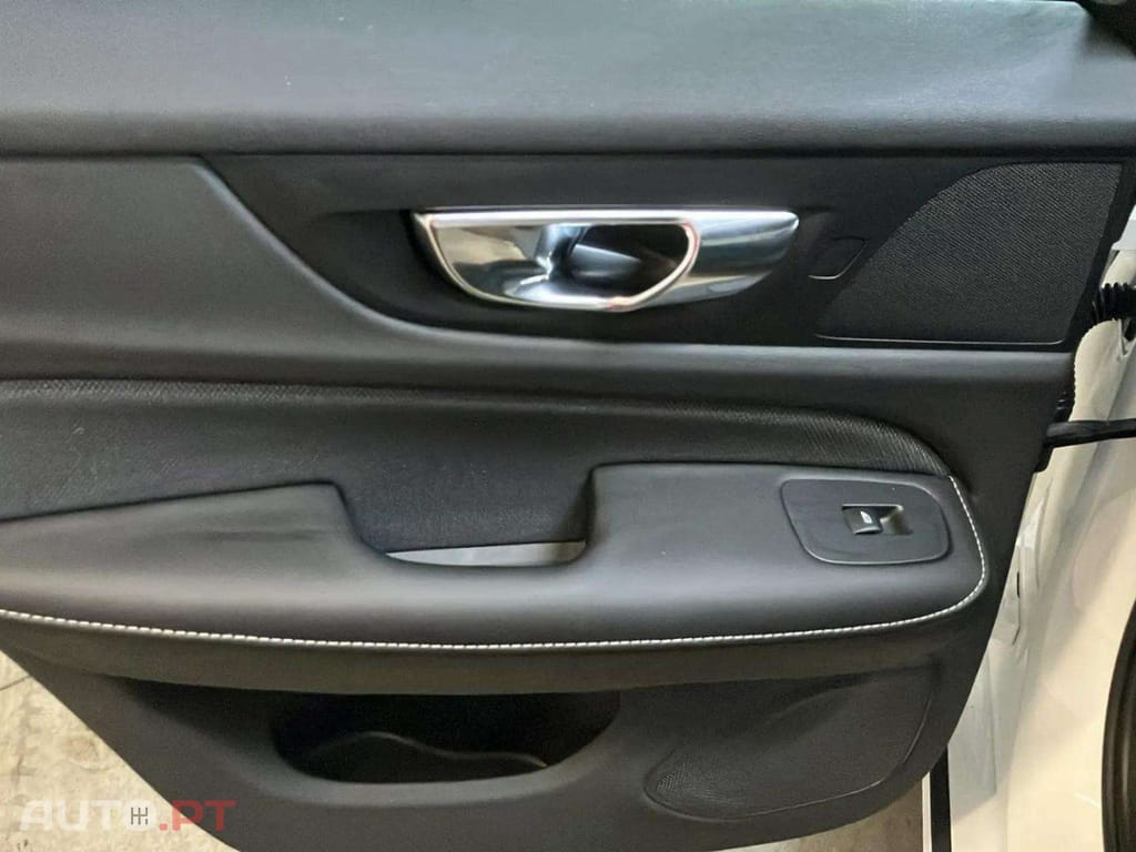 Volvo S60 2.0 T8 PHEV R-Design AWD