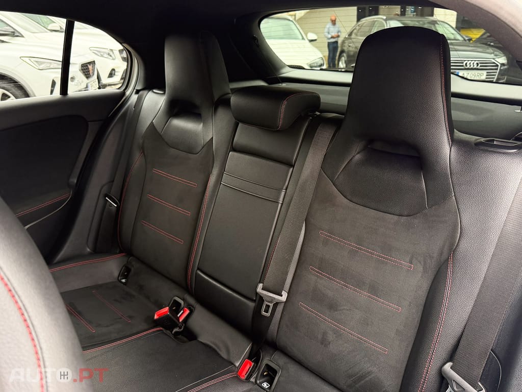 Mercedes-Benz A 180 d AMG Line Aut. Pack Premium Plus