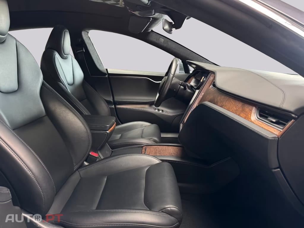 Tesla Model S LONG RANGE RAVEN I.V.A DEDUTIVEL 
