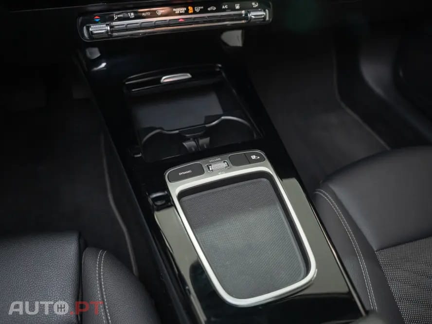 Mercedes-Benz A 250 e