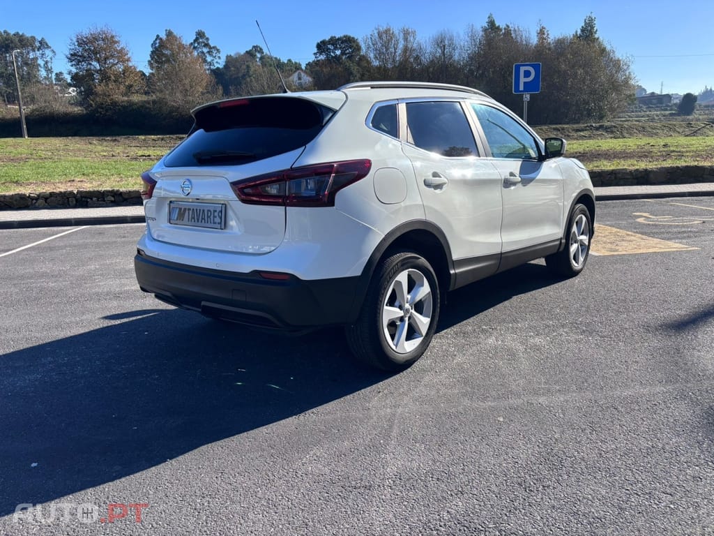 Nissan Qashqai 1.5 dCi N-Connecta Led
