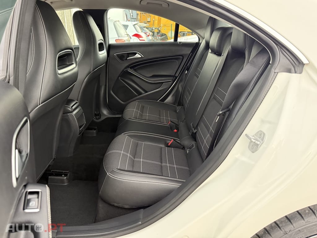 Mercedes-Benz CLA 180 d Urban