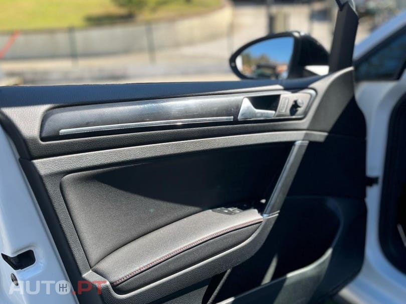 Volkswagen Golf 2.0 GTi DSG